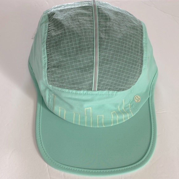Lululemon Drawcord Hiking Cap,‎ Size L/XL, Colour-Wild Mint/Dewy, NWT main image 4